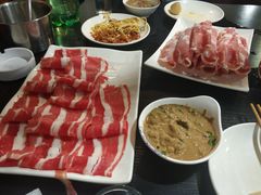 -楼外楼大刀肉传统火锅居(繁荣路店)