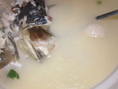 -卢大鲜鱼头捞饭(美利广场店)