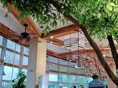 -蜜桃餐厅·伴山(湖滨商业街店)