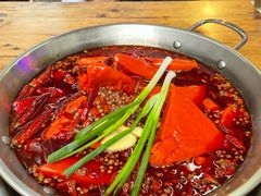-老街·稳拈老火锅(海椒市店)