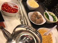 -鲜入围煮花胶鸡海鲜火锅