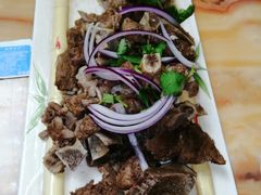 -苏莱特色牛骨滩羊手抓馆(长城东街总店)