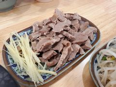 -巷仔内·台湾卤肉饭(七宝店)