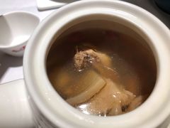 鲍鱼人参汤-尚一汤 广东炖汤(金桥国际店)
