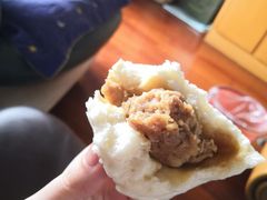 大肉包-白玉兰食品(汇联商厦店)