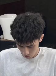 -尤司男士国潮理发馆