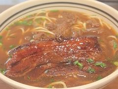 -小马牛肉面·牛骨熬制(南京博物院店)