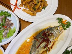 -青瓦餐厅·生鱼片·韩园烤肉(西塔店)