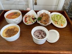 -大美母婴月子中心