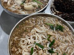 -正宗杨记普洱酸醋米线(总店)