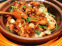 啫啫牛蛙煲-鹊玥·粤菜小馆(汇智国际商业中心店)