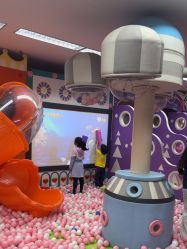 -孩子王童乐园(马群店)