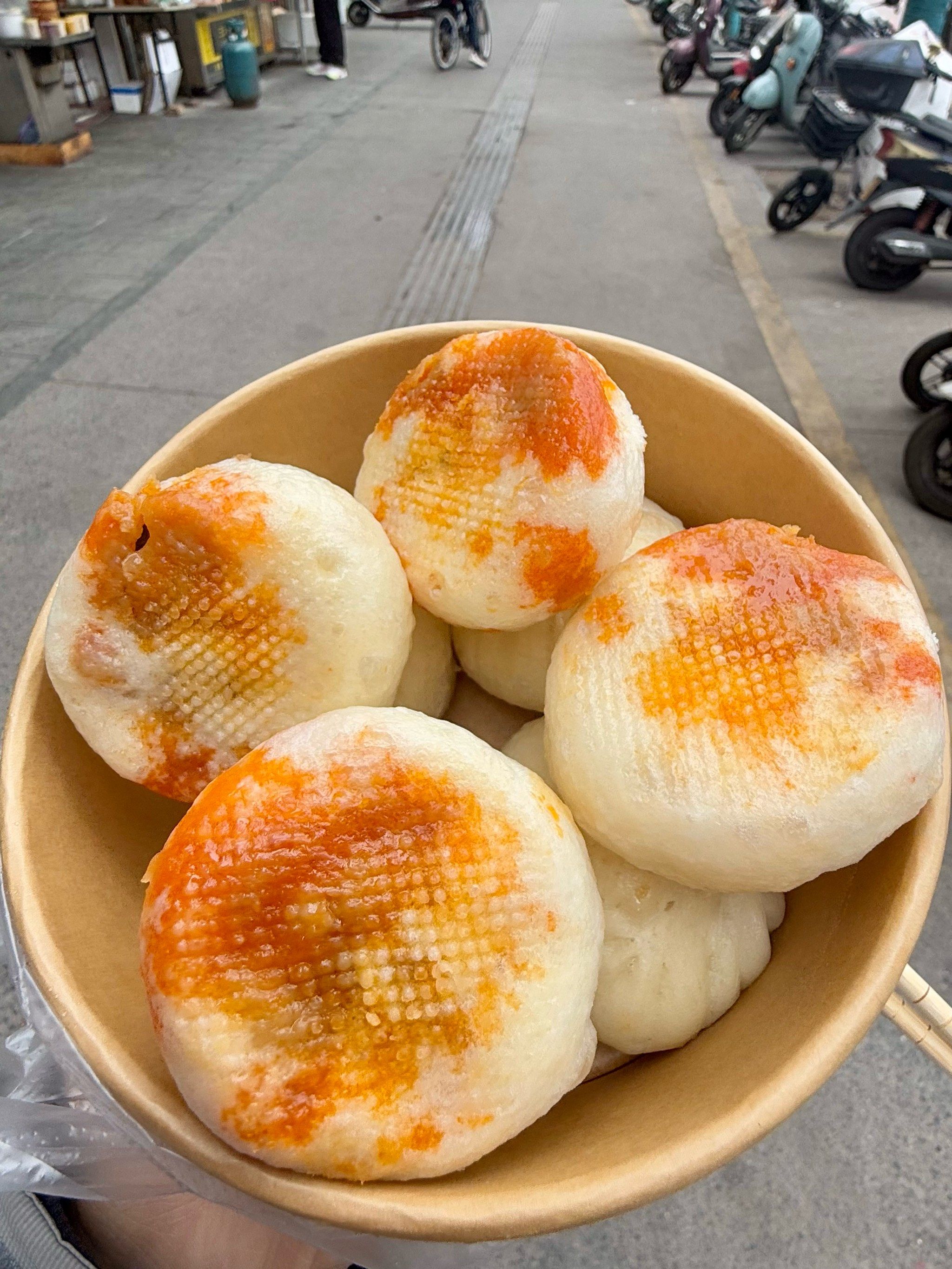 长沙大学城极品!透油小笼包!