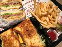 -The Habit Burger Grill 哈比特汉堡(复兴soho店)