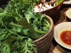 -老牌坊云南鱼豆花火锅(爱建店)