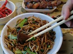 -琥珀老六龙虾(四里河店)