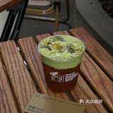 秋日的颐和路赋予了咖啡馆另一种萧瑟的味道🍂
