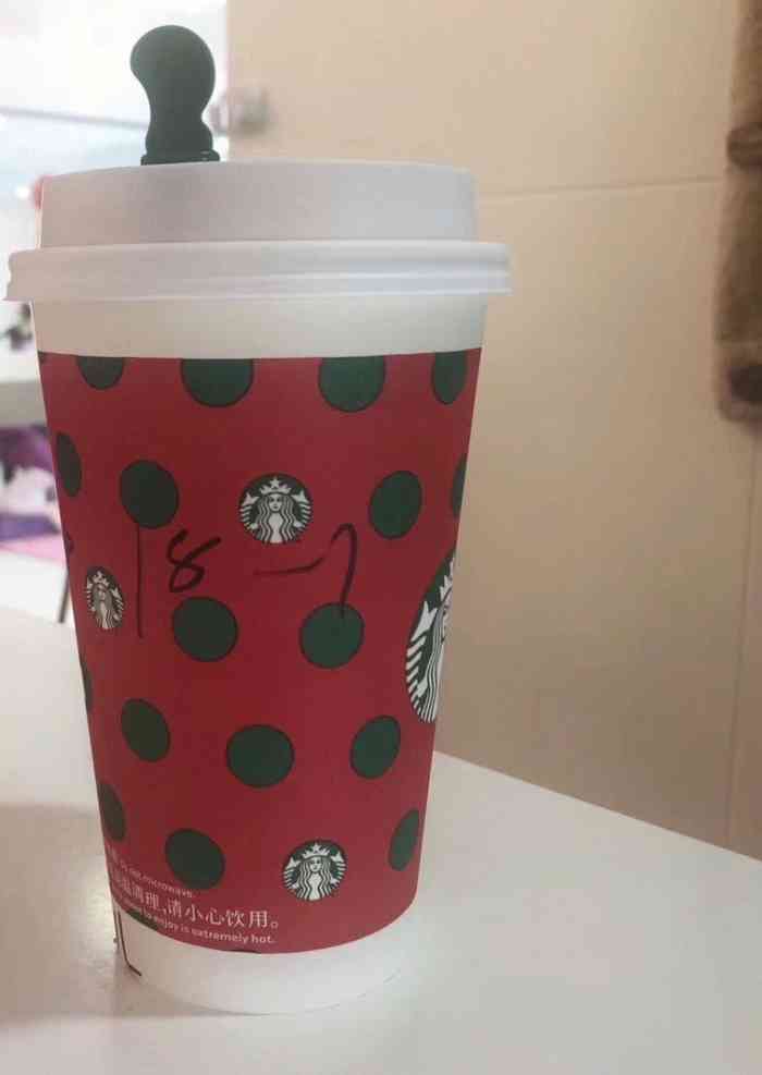 因挑空较高,所以显得不那么压抑,反而感觉很空旷舒心「橙香蜂巢糖脆玛