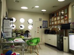 -岳辰齿科(浦东长泰店)