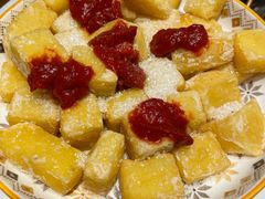 炸本地土豆糍粑-乡土特色.冷锅鱼.牦牛肉汤锅