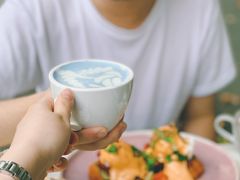 -FLOVIE FLORIST CAFE