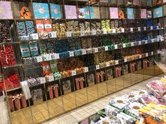 零售区-VENCHI 闻绮(北京国贸商城店)