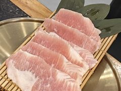 -臻牛烤肉