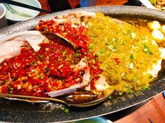 双色鸳鸯鱼头王-望湘园·洞庭渔宴(浦江欢乐颂店)