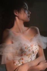 -拉瑞娜LaReine婚纱礼服高级定制