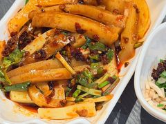 -四季喧黔味豆米火锅(万达广场店)