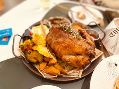 -露露家咖啡店