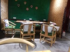 -八月美食小馆(银泰城总店)