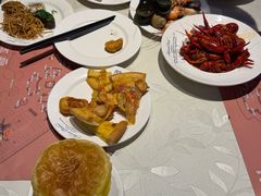 -四海一家自助餐(益田假日广场店)