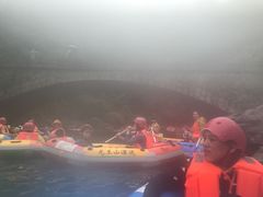 -安吉龙王山峡谷漂流