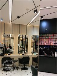 -HAIR CORNER