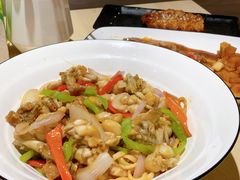 爆炒牛蛙拌川-汤去三面