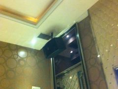 -GAGA主题量贩式KTV平价店(工大店)