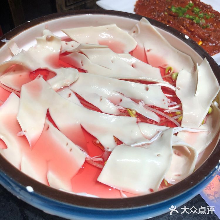 火锅大成都怎么可以没有火锅 里面很大