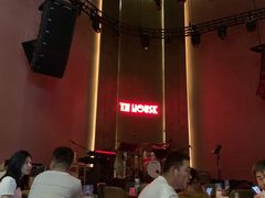 -TZ House音乐现场(来福士中心店)