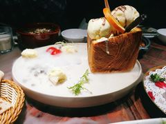 面包诱惑-前海沿·青岛菜(大拇指广场石老人店)