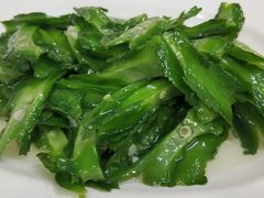 -小辣妹川味海鲜加工店(第一市场椰风巷店)