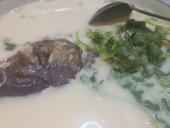 -南京金牛湖巨碗鱼头