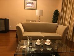 -爱舍海岸酒店(香港中路五四广场店)