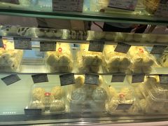 -白玉兰食品甜凤店(合生汇店)