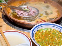 -洱火云南酸菜牛肉火锅(石景山当代商城店)