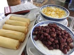 香滑凤凰奶-周大娘牛乳(旧寨古村总店)