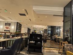 -港丽餐厅(高德置地店)