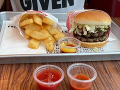 -FATBURGER 特富客汉堡(外交公寓店)