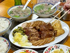 -明姨仔潮汕美食·碳炉猪脚·汕尾牛腩饭·起片鸡煲(起义路店)