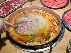 -洱火云南酸菜牛肉火锅(石景山当代商城店)